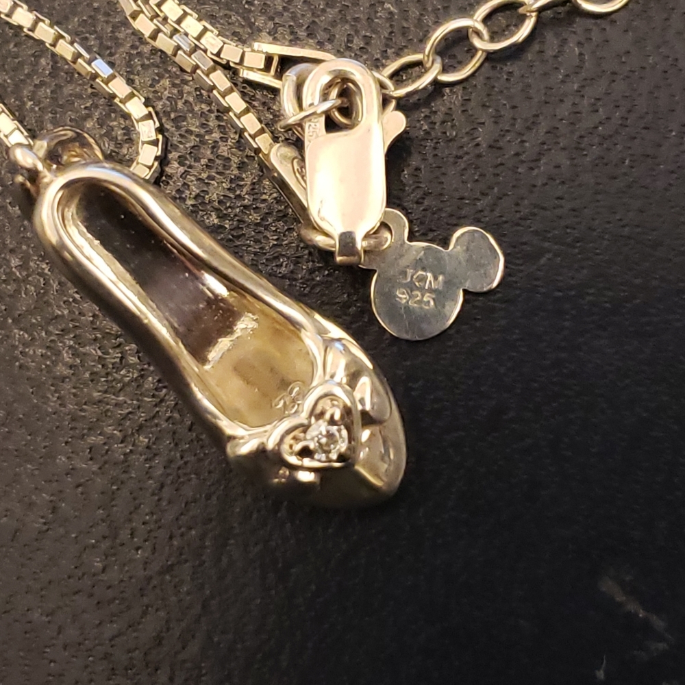 Disney princess shoe necklace